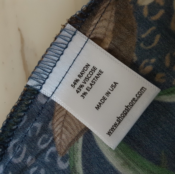 SHORE Brand Drape Neck Oceanside Floral Tank Top Sz. L - NWOT - Picture 8 of 8